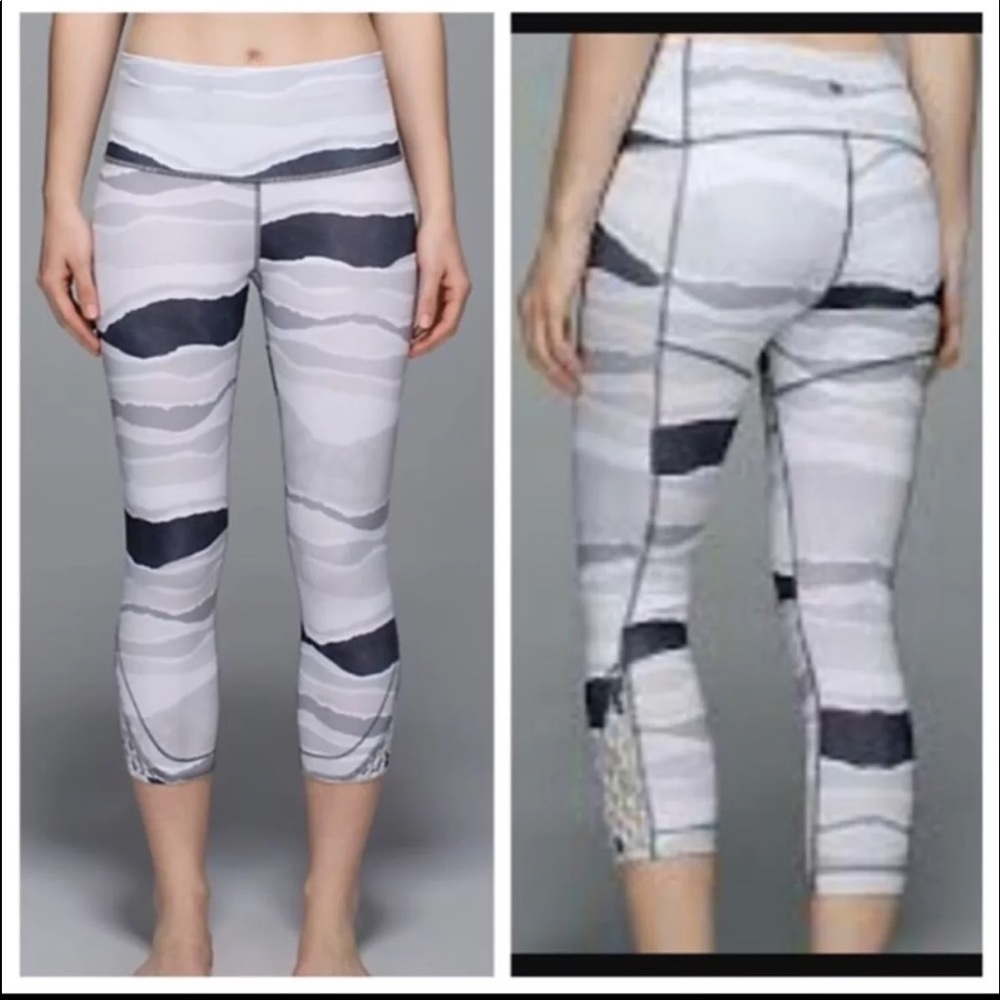 Lululemon True Self Crop Size 4 High Waist Marble